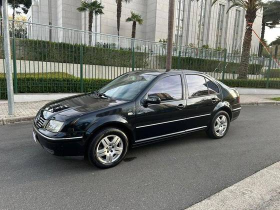 VOLKSWAGEN BORA 2.0 MI 8V GASOLINA 4P AUTOMÁTICO